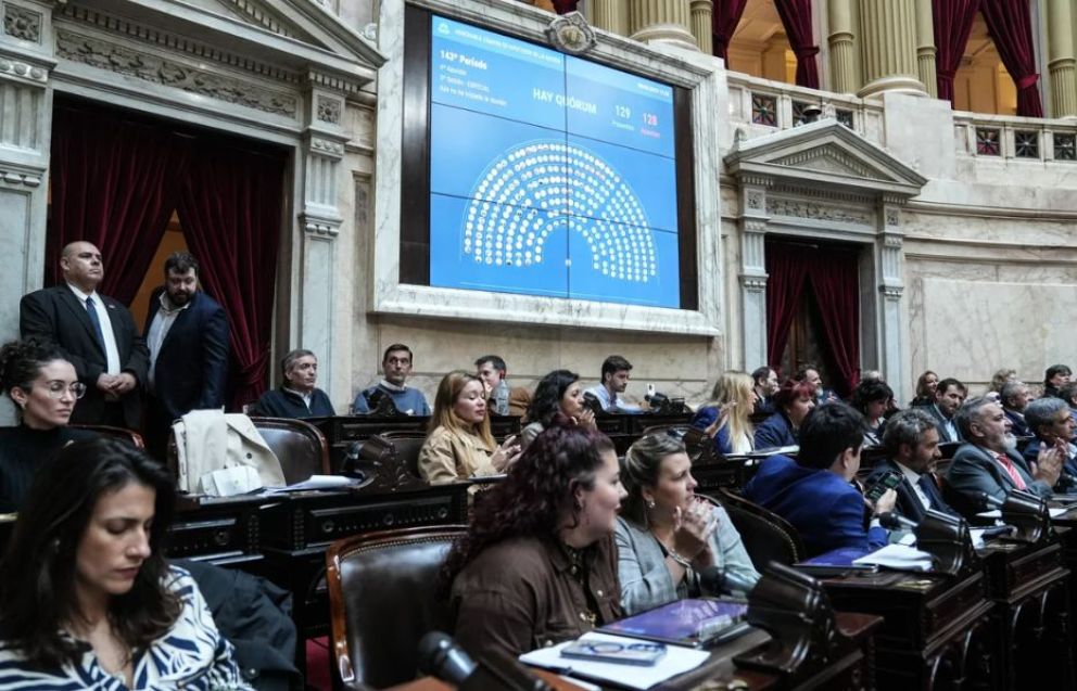 Diputados opositores lograron el quórum para tratar el “criptogate”, causa que vincula a Milei con un token cripto promocionado desde sus redes.