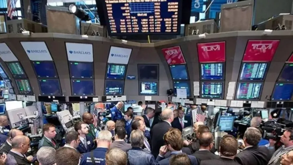 Cayeron los bonos argentinos y el riesgo país superó los 1.000 puntos