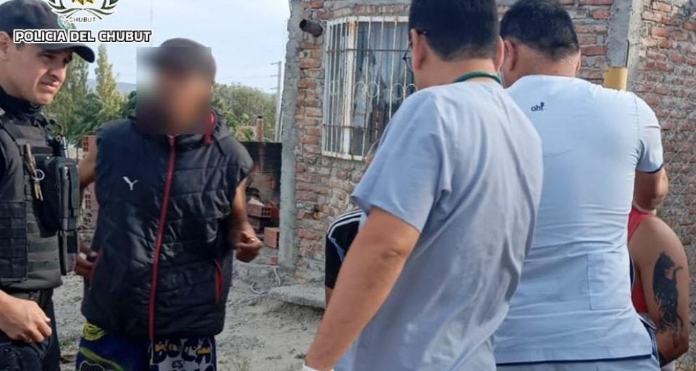 Gaiman: un hombre fue apuñalado en medio de una gresca entre varias personas