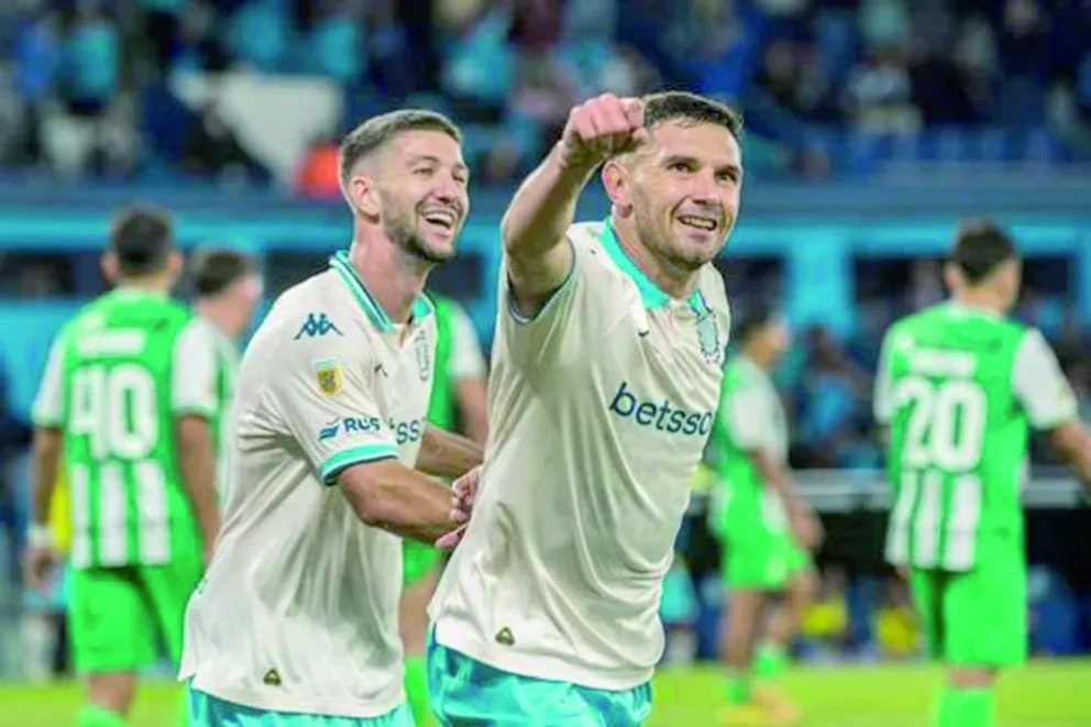 Racing enfrenta a Bucaramanga en un estadio que estará vacío