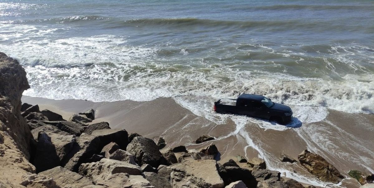 Asesinó a su pareja, la ocultó en un pozo ciego y simuló su suicidio en el mar