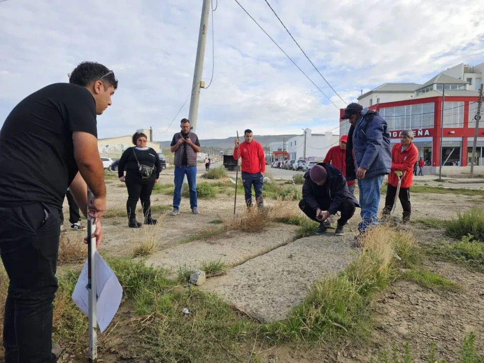 Se realizó el relevamiento de sumideros para ampliar la cantidad de cámaras en el pluvial de la Av. Chile