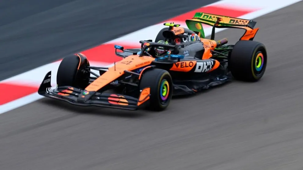 Piastri extiende el dominio de McLaren en Bahréin y consigue la primera posición en la clasificación
