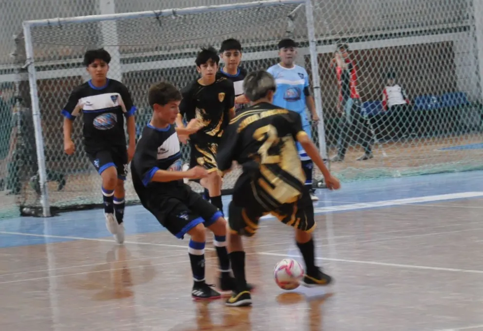 Futsal promocional: 17 partidos seguidos se jugarán en el Gimnasio Municipal N° 2