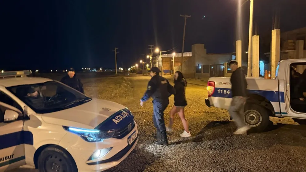 Celebraban un cumpleaños y terminaron a los botellazos: seis menores demorados