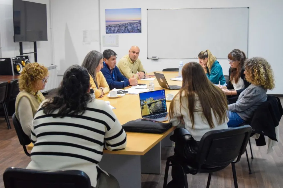 Ximena Gonzales expuso la necesidad urgente de crear un registro para el programa Familias del Corazón.