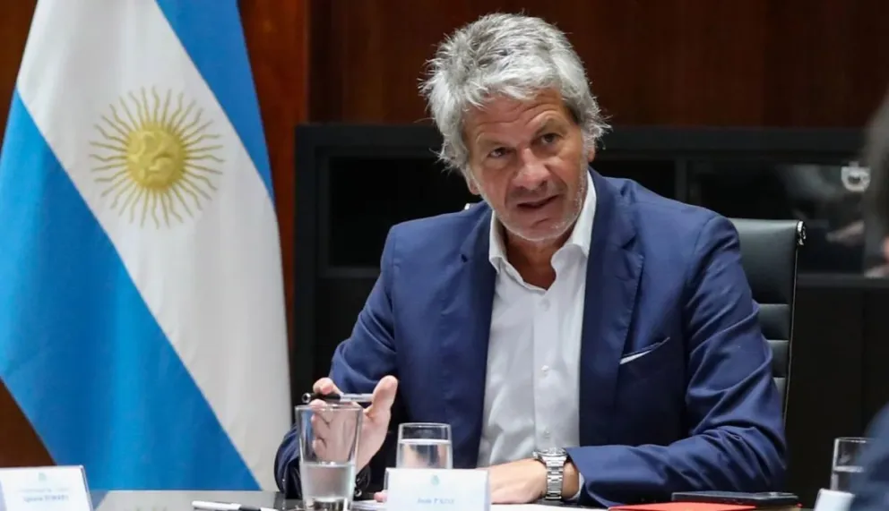 Nuevo régimen cambiario: ya no aplican percepciones para la compra de dólares mediante cuentas bancarias