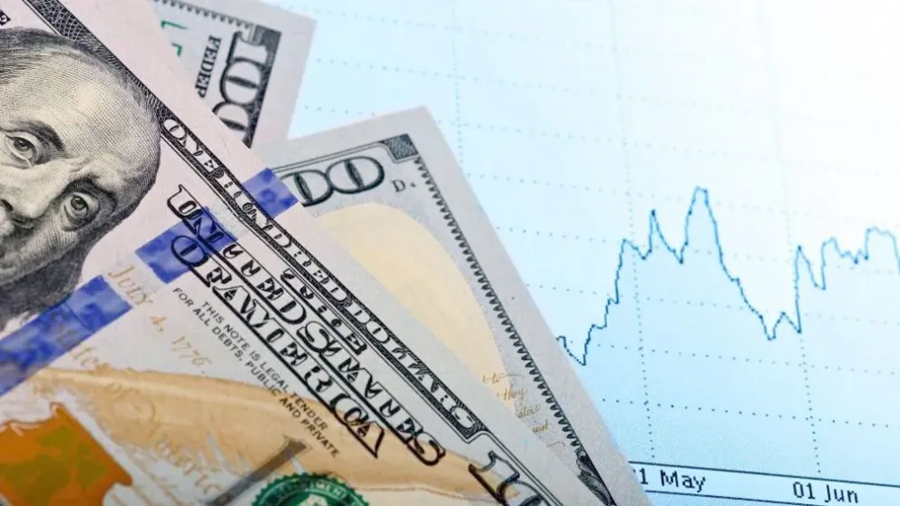 El dólar saltó a $1.230 en el Banco Nación en la primera rueda tras el fin del cepo