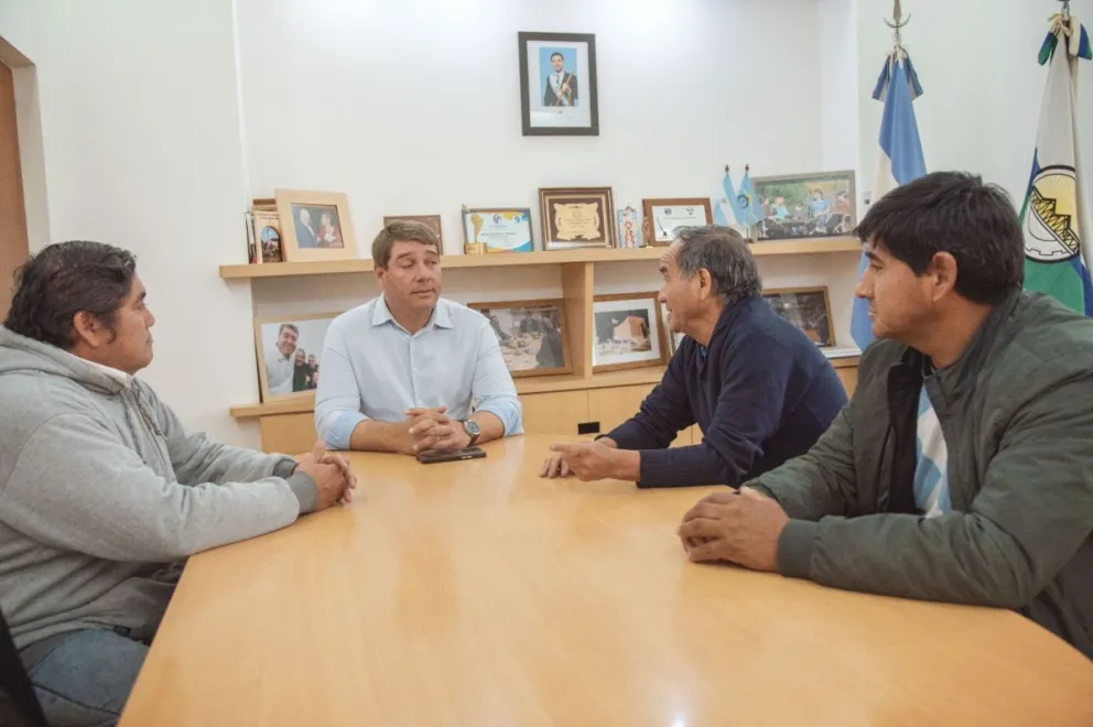 El intendente Damián Biss se reunió con el secretario general del SROPPP, Juan Maldonado, para avanzar en soluciones habitacionales destinadas a los panaderos de Rawson.