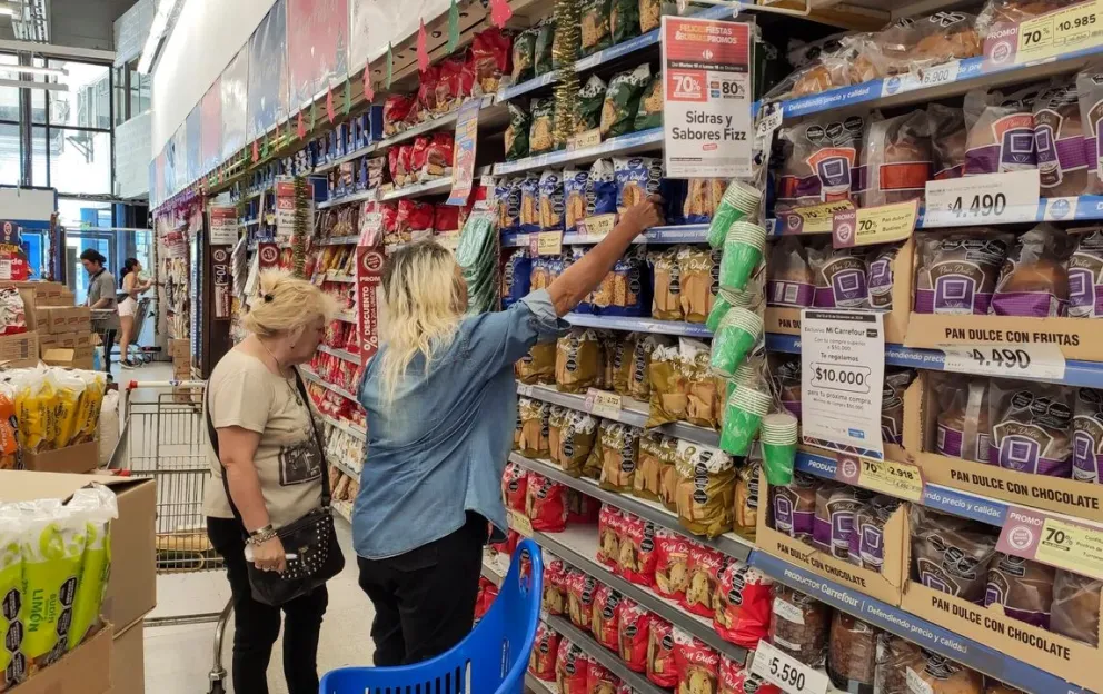 El consumo sigue en descenso: en marzo retrocedió un 5,4% interanual