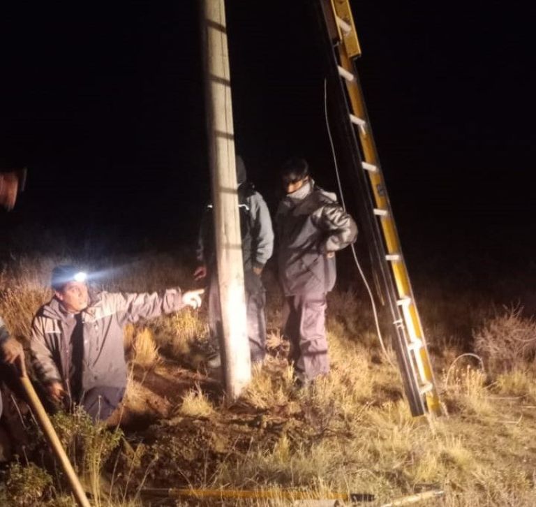 Misteriosos cortes de fibra óptica en Chubut afectan comunicaciones y activan protocolo de seguridad
