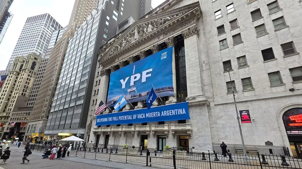 YPF apuesta fuerte a Vaca Muerta: plan millonario, exportaciones récord y un mensaje claro a los inversores