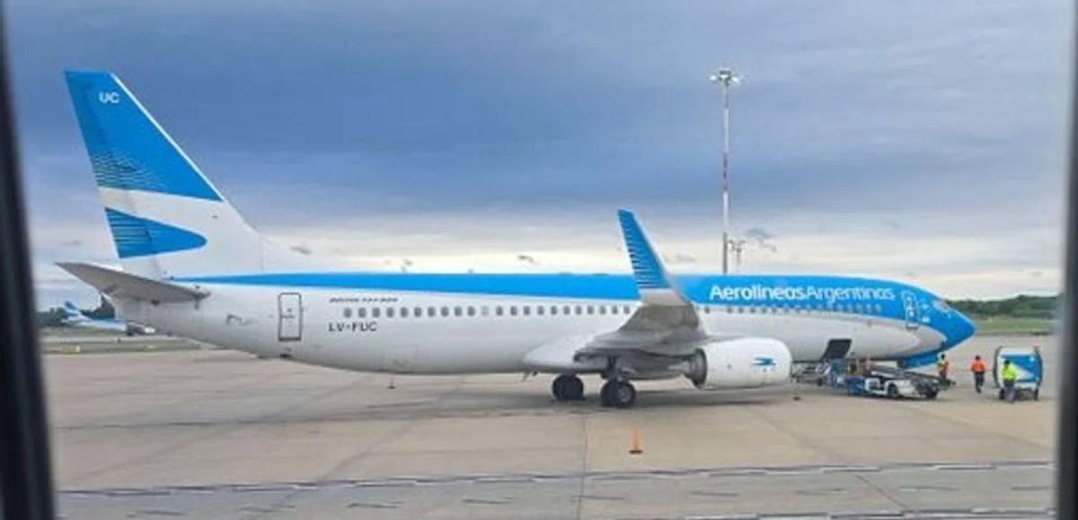 Segundo caso del día: un avión de Aerolíneas tuvo que volver a Aeroparque