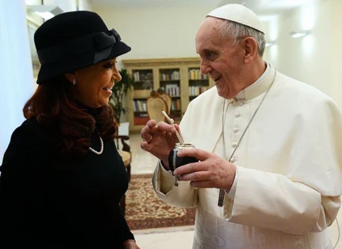 Cristina Kirchner despidió al papa Francisco: “Fue el rostro de una Iglesia más humana”