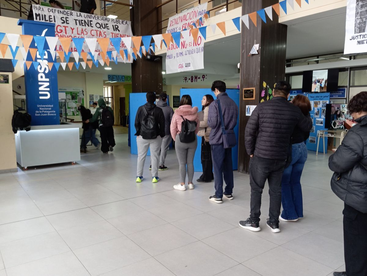 La UNPSJB ofrece atención médica gratuita por los 10 años de Medicina
