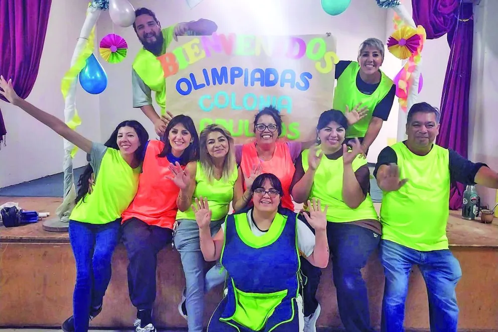 Amplia participación en las olimpiadas internas de la colonia recreativa de personas mayores en Rawson