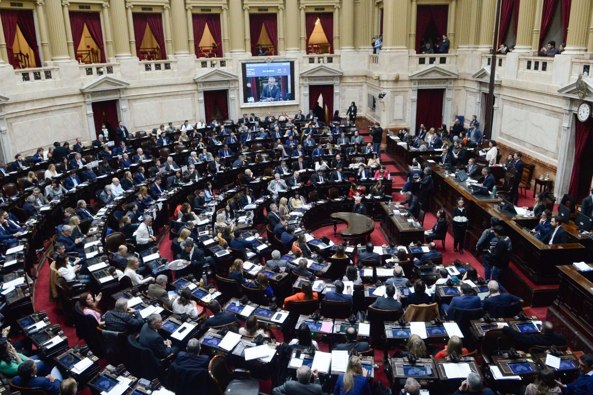 PBA: Podría postergarse la sesión por las PASO y hay diferencias por el cronograma