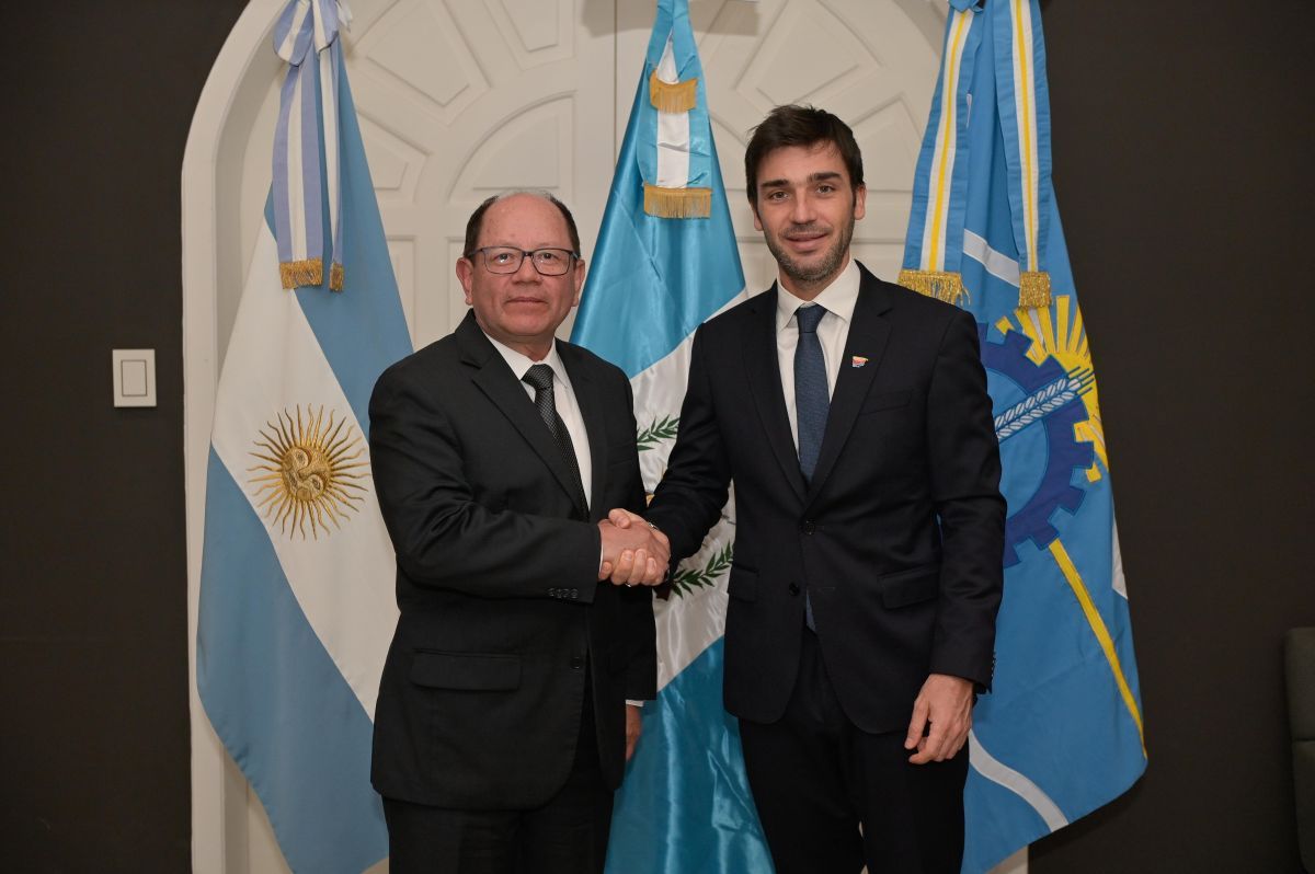 Torres recibió al embajador de Guatemala y abordaron una agenda bilateral en materia de producción, conservación ambiental y turismo