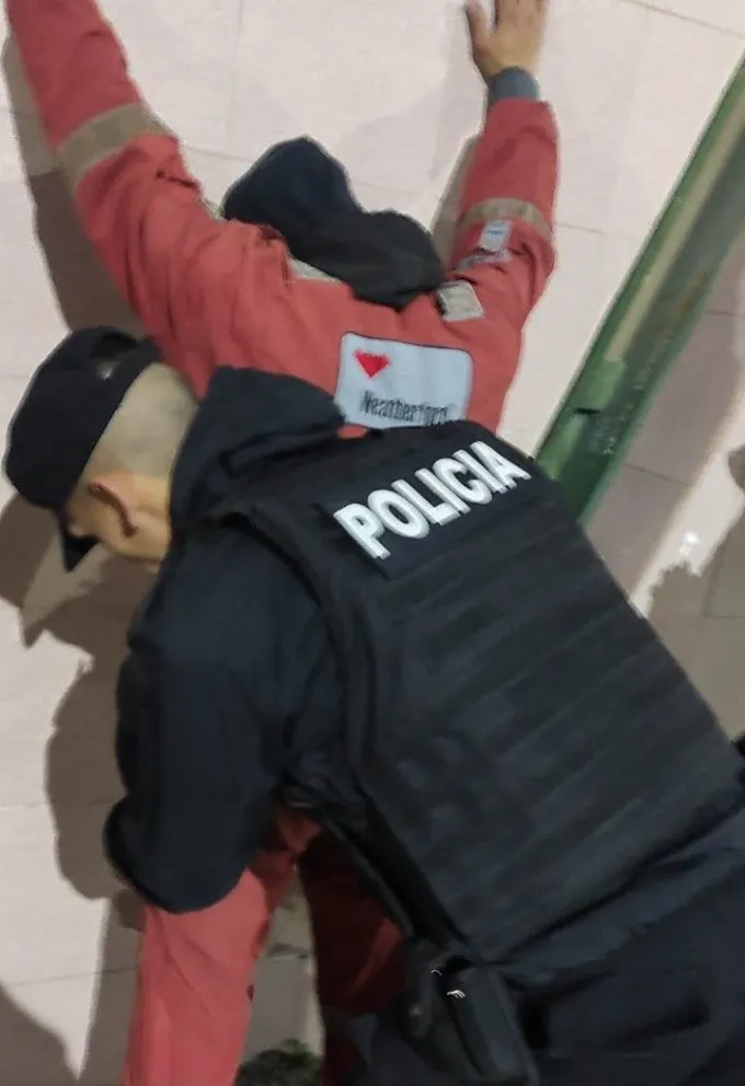 Detienen a un joven con pedido de captura vigente en pleno control policial 