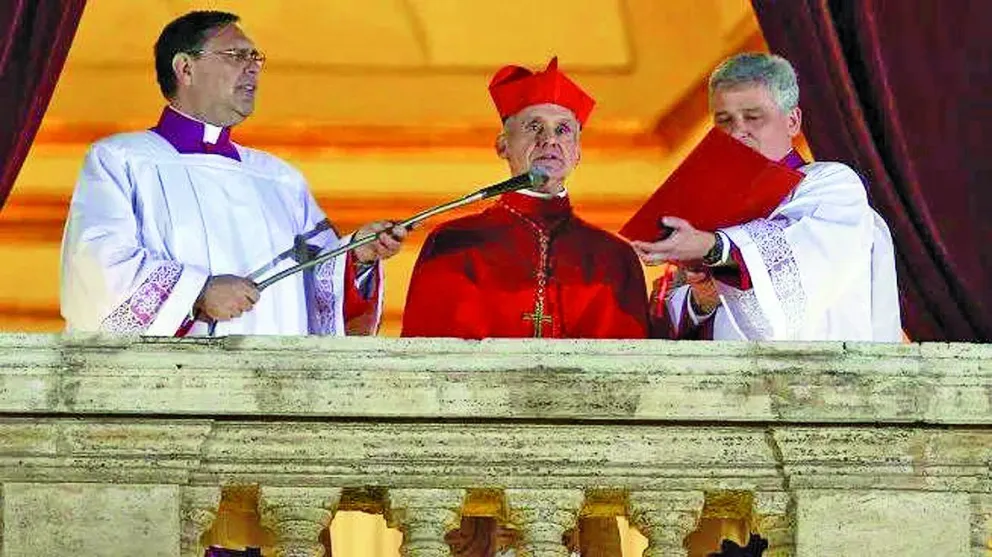 "Habemus Papam": Quién anunciará al nuevo papa en el Vaticano tras la muerte de Francisco