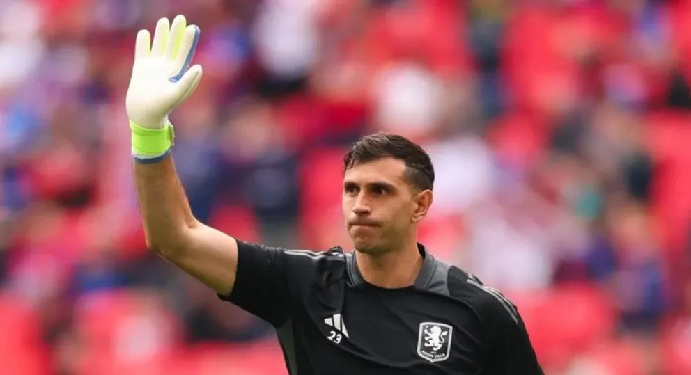 Crystal Palace goleó 3 a 0 al Aston Villa del "Dibu" Martínez y lo dejó sin final de la FA Cup
