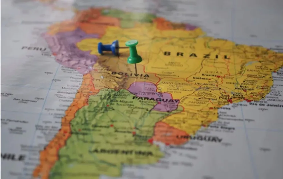 Bolivia y Chile firman acuerdo de exención de visas para diplomáticos