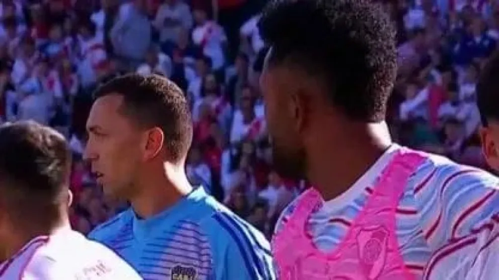 Marchesín a Borja, tras el gol de Driussi: “Le pegaste a tus hijos”
