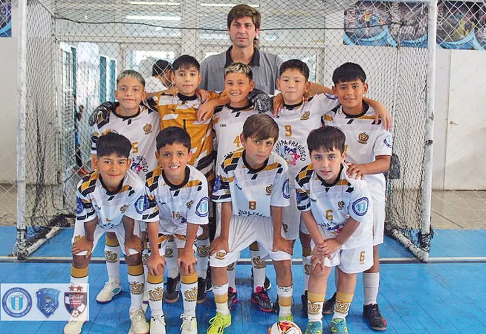 Halcones Dorados en C-11 y Lanús en C-9 están al frente