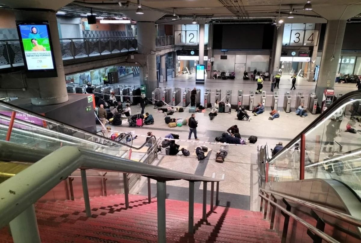 España y Portugal recuperan el suministro eléctrico tras un apagón masivo