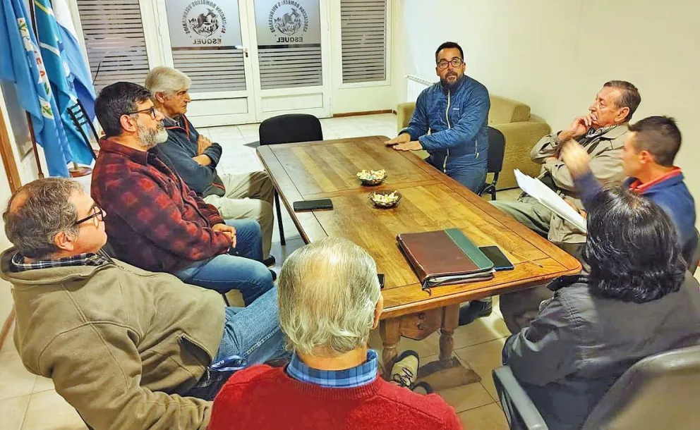 Taccetta se comprometió con Bomberos a gestionar por una solución a la problemática del cobro de tasas