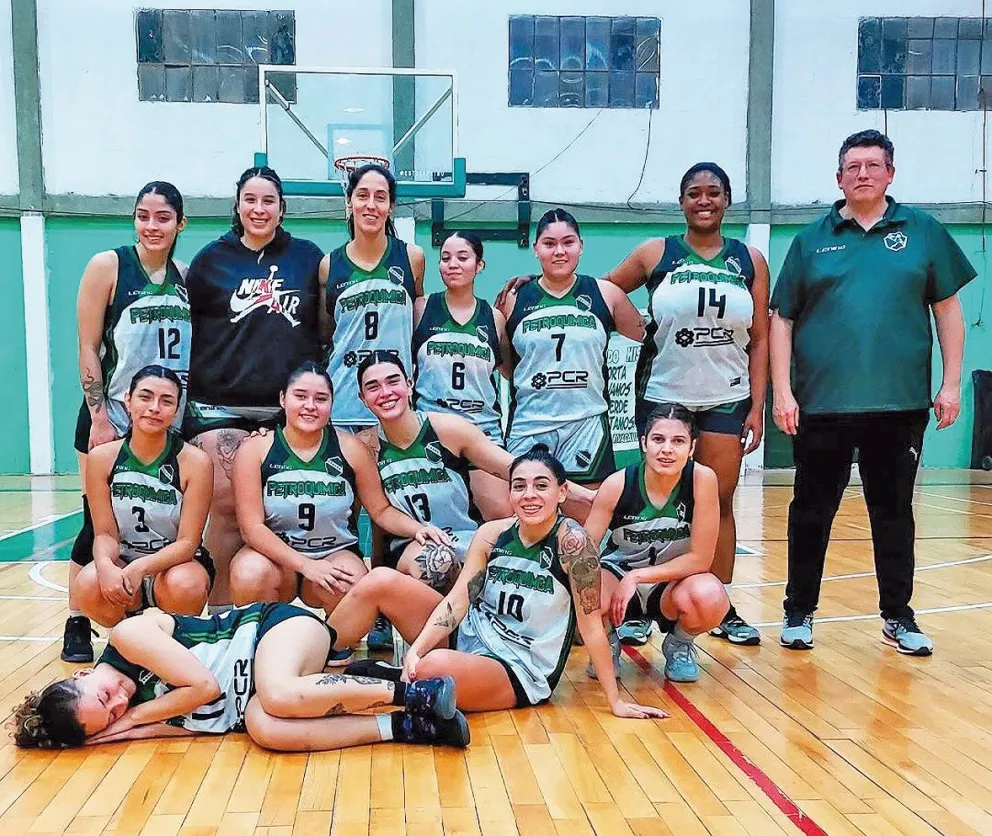 Petroquímica superó a Gimnasia y es líder