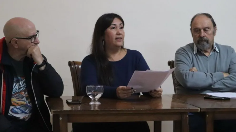 Anahí Bustos, primera mujer en presidir la Asociación de Bomberos Voluntarios