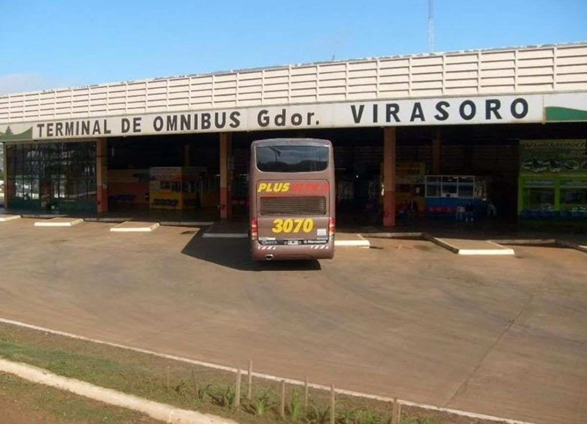 Corrientes: Hallaron un cadáver debajo de un micro en una terminal