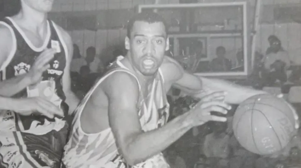 Hace 32 años Andrew Moten hizo historia en el Socios Fundadores.