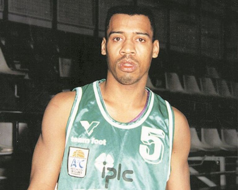 Los 63 puntos de Andrew Moten