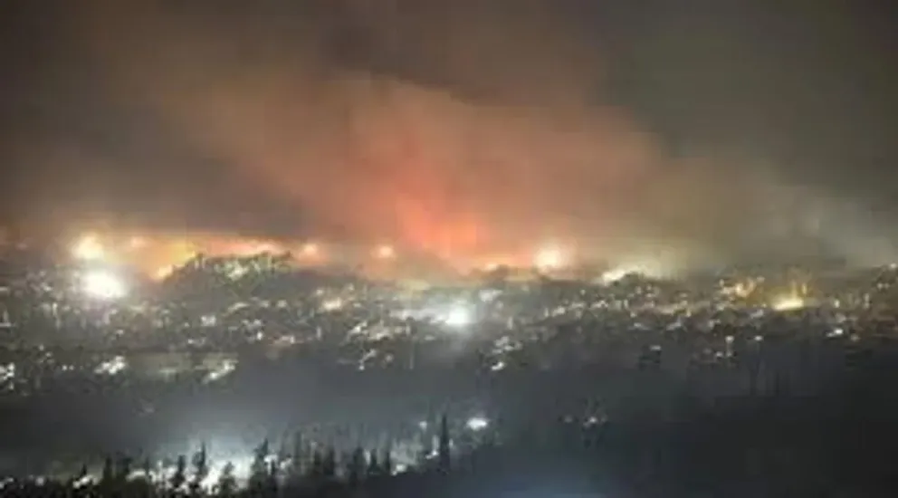 Intensos ataques aéreos israelíes sacuden varias regiones de Siria