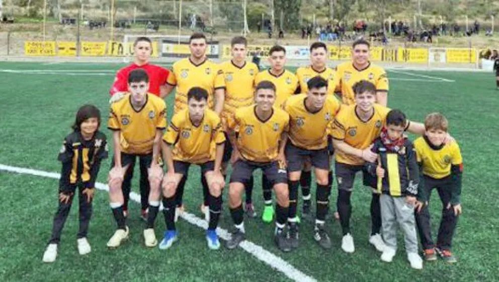 Rada Tilly se quedó con el invicto más deseado y ahora es el que manda
