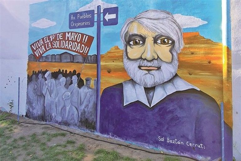 Inauguraron mural en homenaje a Osvaldo Bayer en el parque de la ciudad