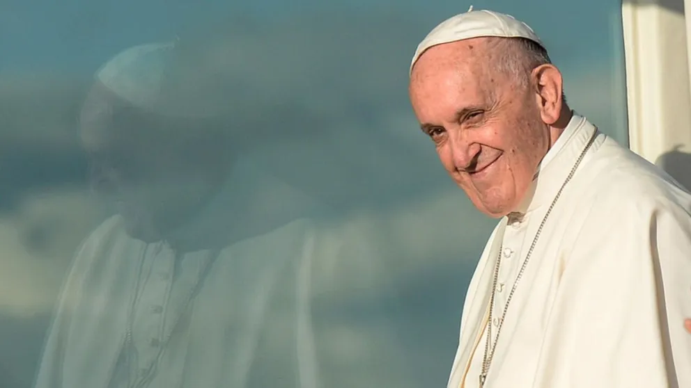 Nuevo video de Francisco conmueve al mundo: "No se olviden de rezar por mí"