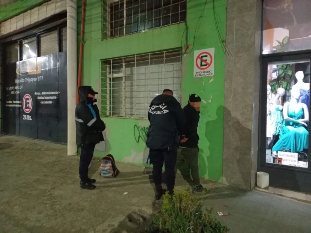 Intentó robar un celular en la guardia del Hospital Regional