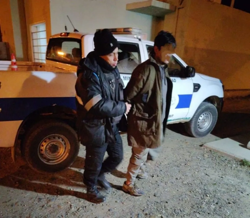Detienen en Chubut a un hombre con pedido de captura vigente de Río Negro