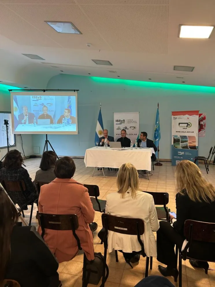 SEROS presentó el nuevo Vademécum de Medicamentos de Alto Costo y un sistema integral para procedimientos oncológicos