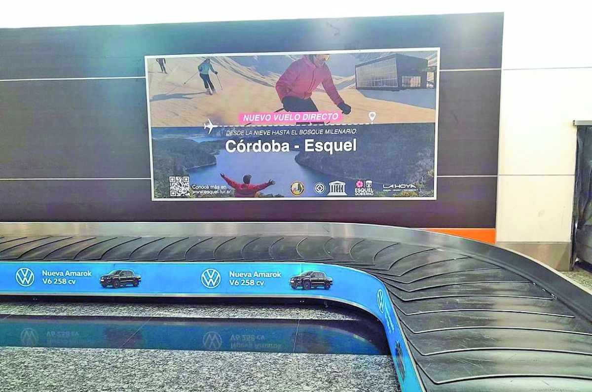 Esquel se promociona en el Aeropuerto de Córdoba y proyecta nuevos vuelos