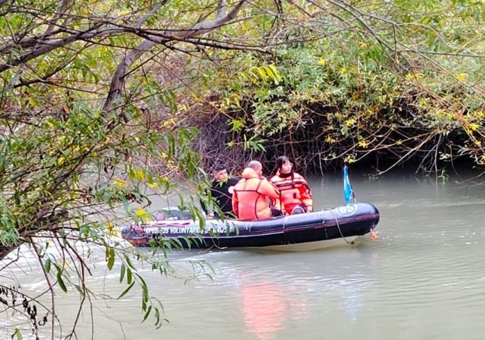 Sigue la búsqueda de Emanuel Centeno y se sumaron embarcaciones, drones y otros vehículos