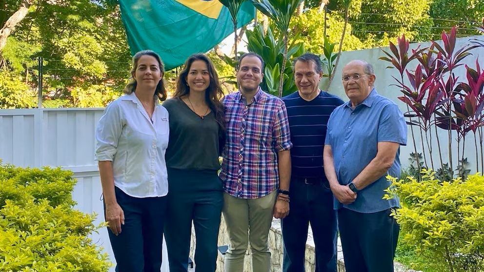 El Gobierno confirma la salida de los cinco venezolanos refugiados en la embajada argentina en Caracas