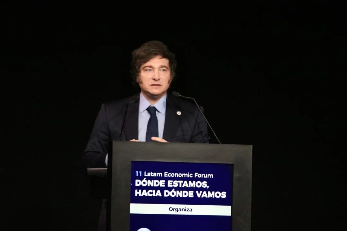 "El peso sigue vigente para pagar impuestos", afirma Milei en el Latam Economic Forum 2025  
