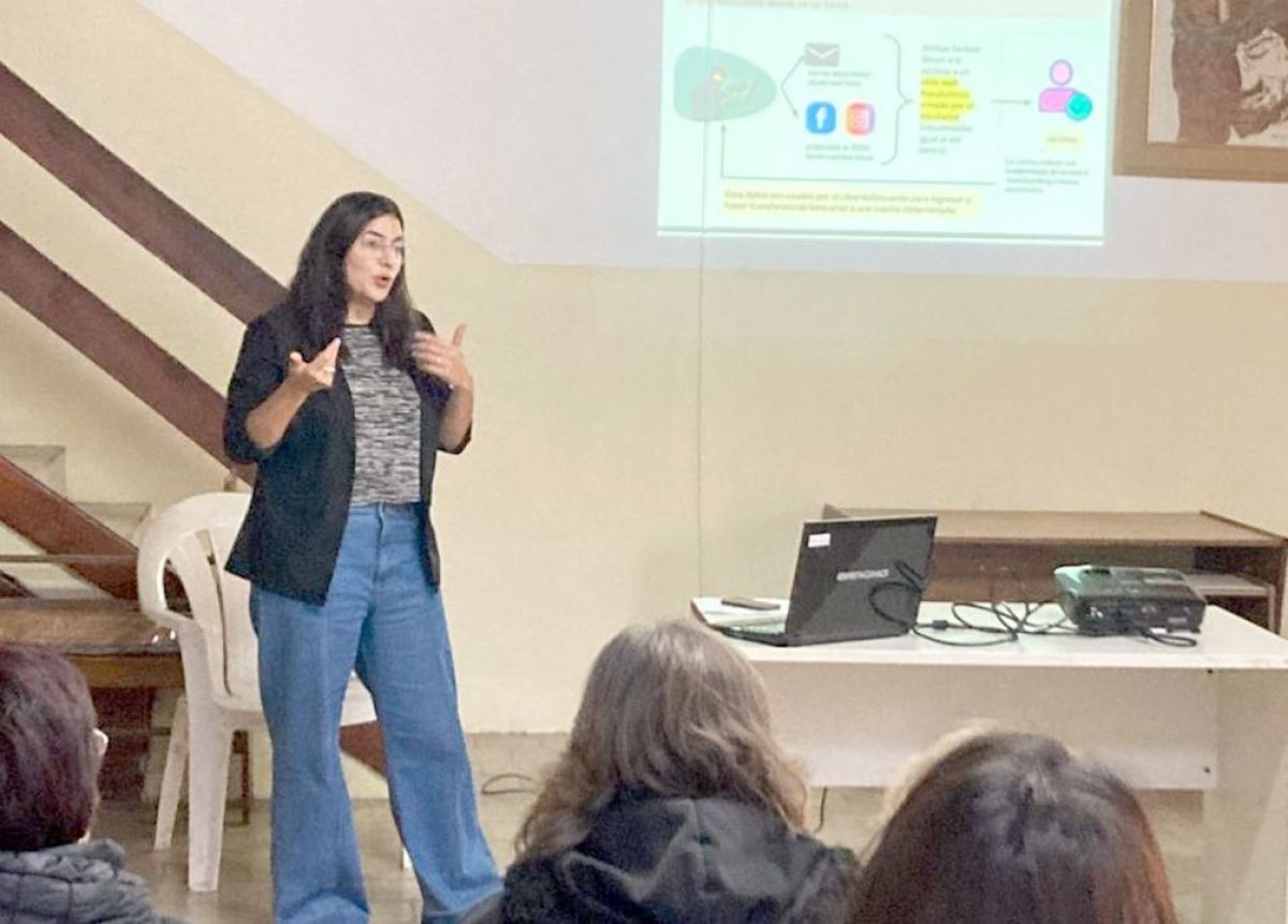Esquel: se realizó Jornada de Prevención sobre Fraudes y Estafas Telefónicas
