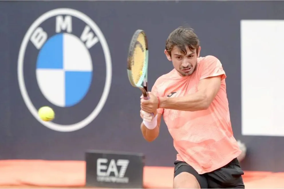 Navone le ganó a Cina y avanzó a la segunda ronda
