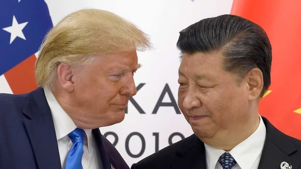 Trump exige a China abrir su mercado y sugiere un arancel del 80%