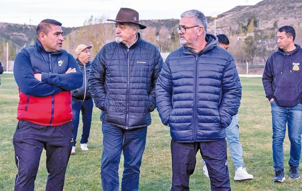 El intendente visitó el predio del Club Veteranos de Laprida, que está próximo a cumplir 35 años